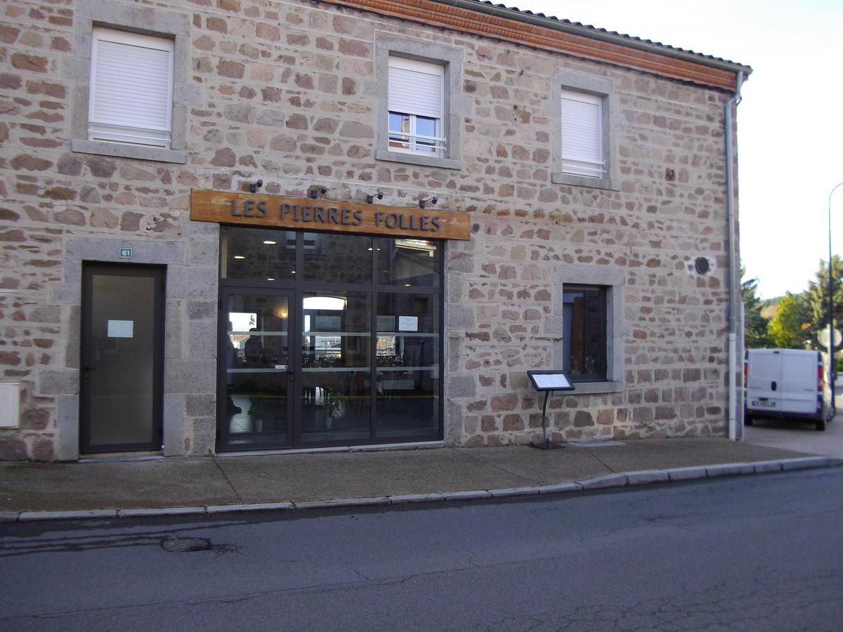 Bed and Breakfast Les Pierres Folles Rozier-en-Donzy Экстерьер фото